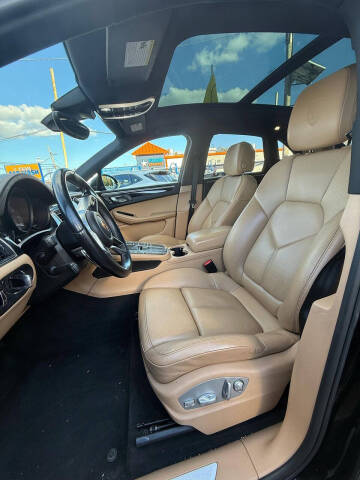 2018 Porsche Macan S