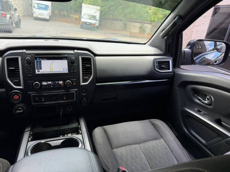 2018 Nissan Titan