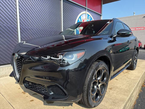 2025 Alfa Romeo Stelvio Intensa