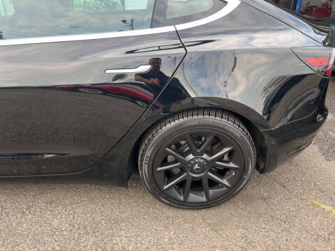 2018 Tesla Model 3 Performance