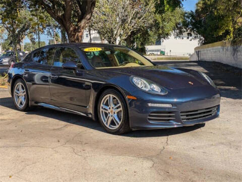 2015 Porsche Panamera 4
