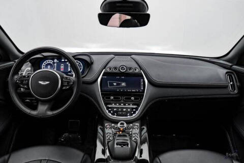 2023 Aston Martin DBX 707