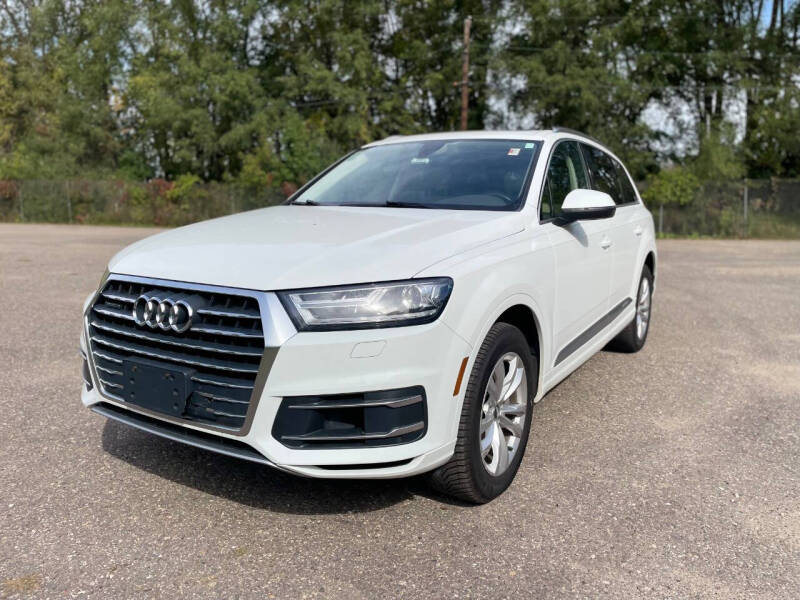 2017 Audi Q7 Premium Plus's photo