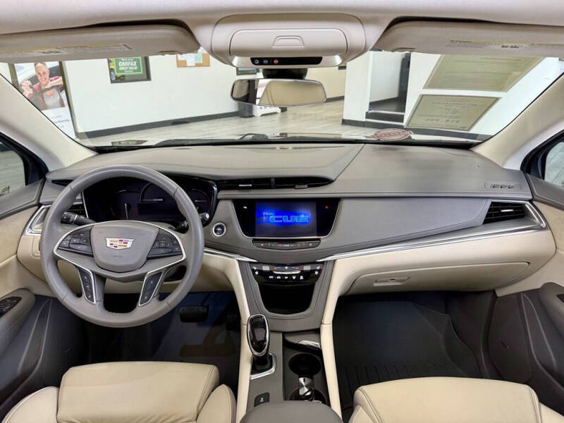 2017 Cadillac XT5 Premium Luxury