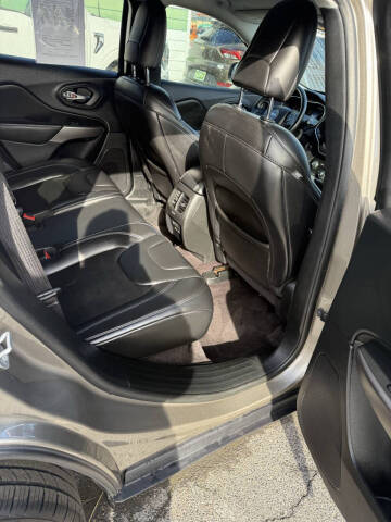 2019 Jeep Cherokee Latitude Plus