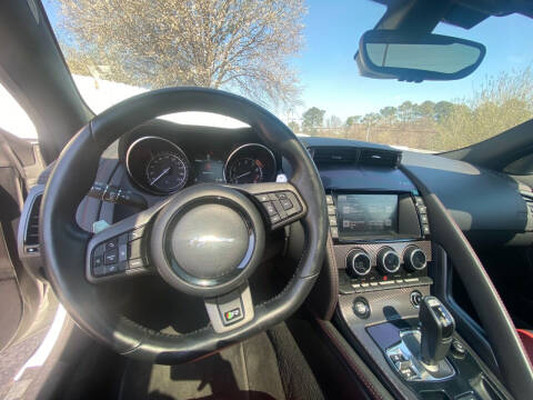 2016 Jaguar F-TYPE R