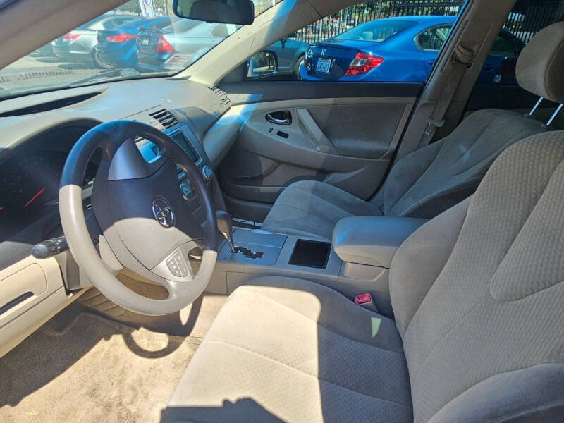 2009 Toyota Camry LE