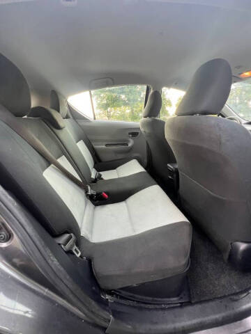 2012 Toyota Prius c Two