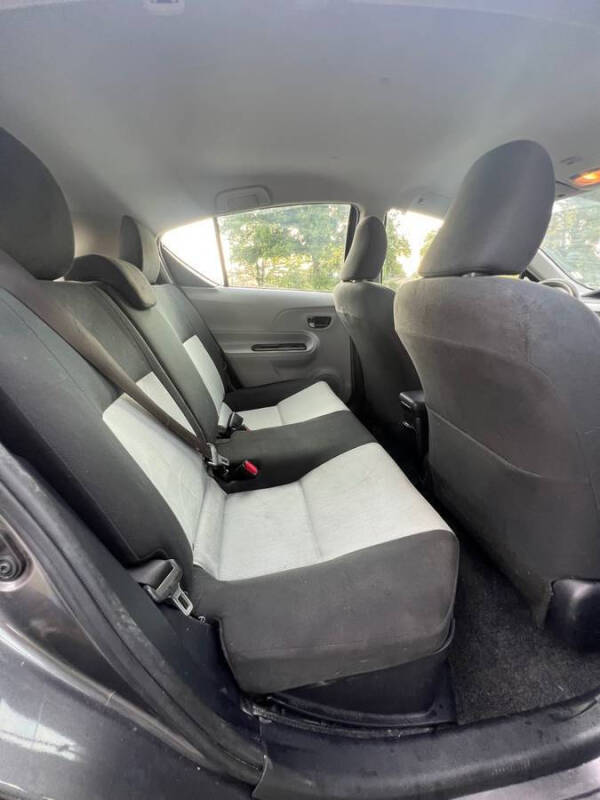 2012 Toyota Prius c Two