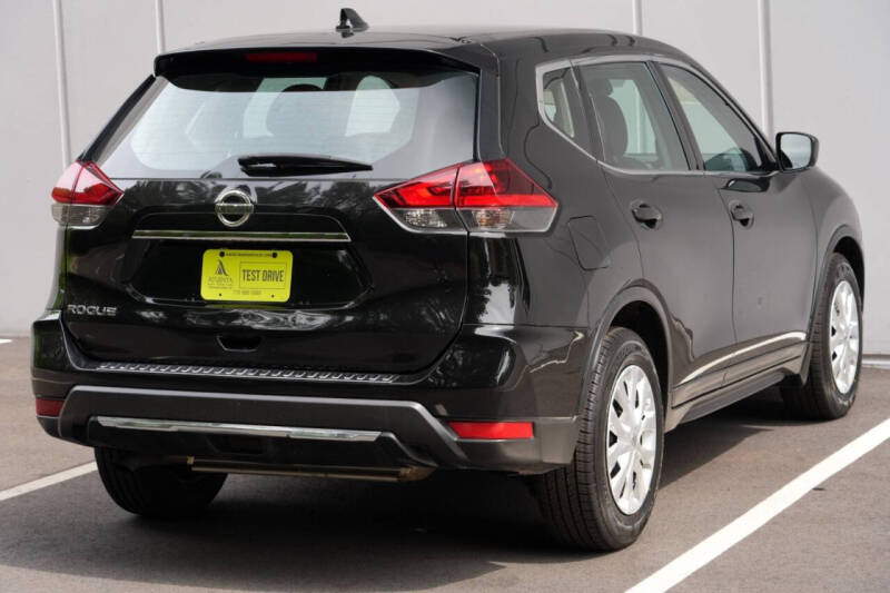 2019 Nissan Rogue S