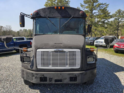 2005 Freightliner MB/Bus