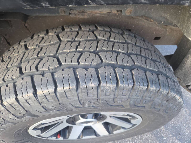 2009 GMC Canyon SLE-2