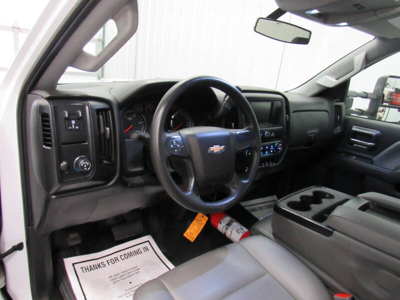 2022 Chevrolet Silverado 5500HD