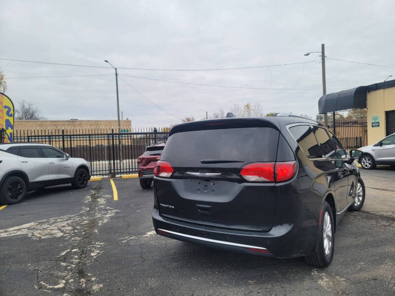 2018 Chrysler Pacifica Touring L