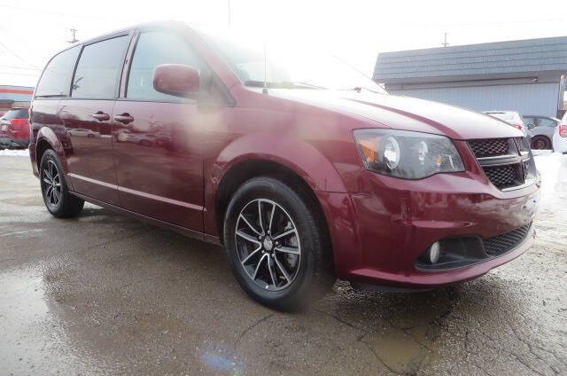 2018 Dodge Grand Caravan SE Plus's photo