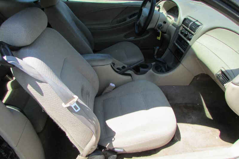 2000 Ford Mustang