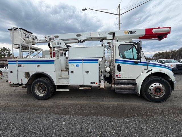 2010 Freightliner M2 106