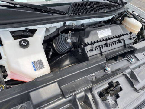 2025 Chevrolet Express LT 3500