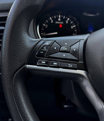 2017 Nissan Rogue Sport S