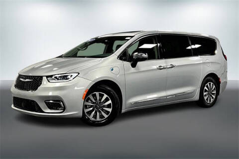 2023 Chrysler Pacifica Plug-In Hybrid Limited