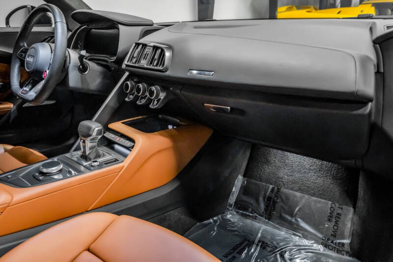 2023 Audi R8 5.2 V10 performance