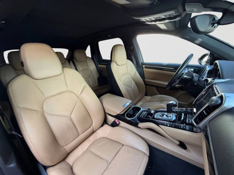 2016 Porsche Cayenne