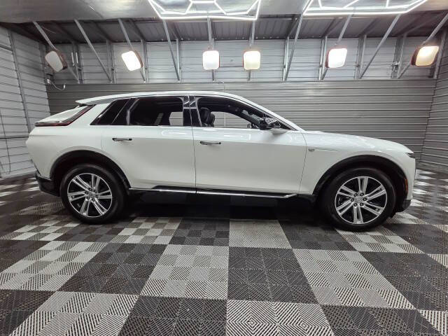 2024 Cadillac LYRIQ Tech
