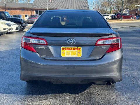 2013 Toyota Camry SE