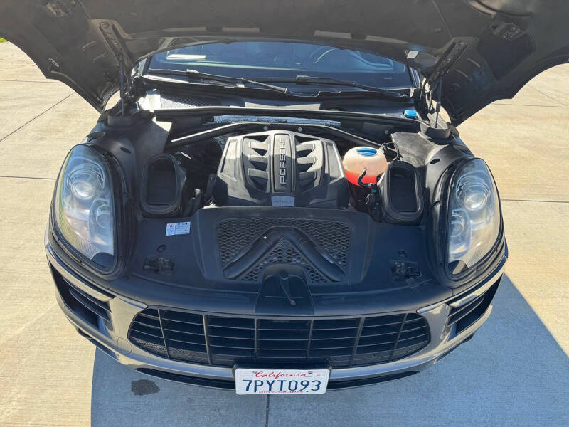 2015 Porsche Macan S