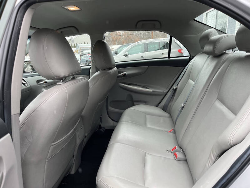 2012 Toyota Corolla LE