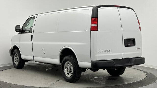 2024 GMC Savana 2500