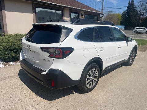 2022 Subaru Outback Premium