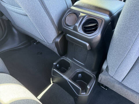 2024 Jeep Gladiator Sport