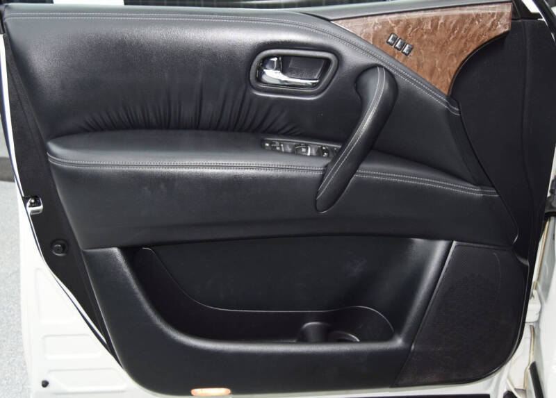 2017 Infiniti QX80