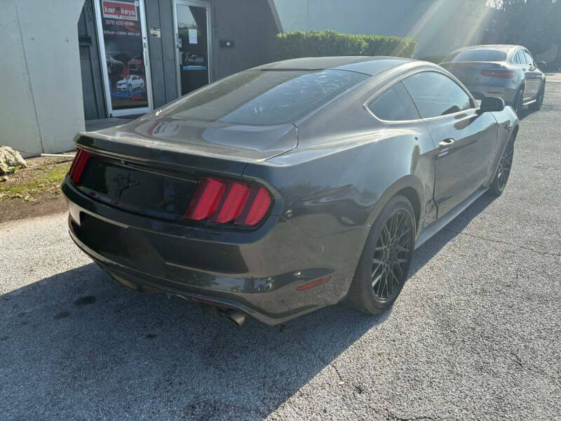 2017 Ford Mustang V6