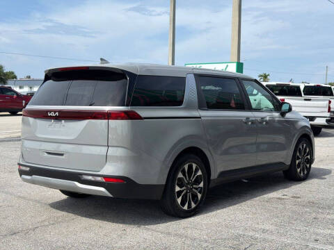 2024 Kia Carnival EX