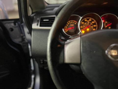 2009 Nissan Versa 1.8 SL