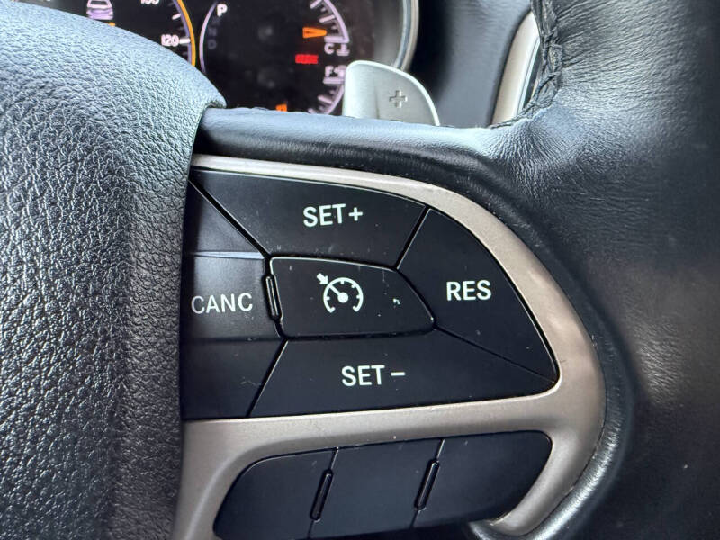 2017 Jeep Grand Cherokee Laredo