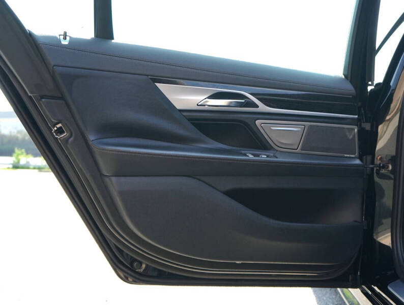 2018 BMW 7 Series 740i