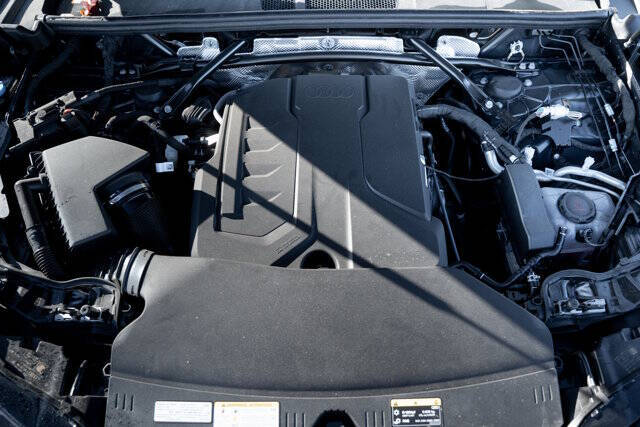 2025 Audi Q5 quattro Premium Plus TFSI