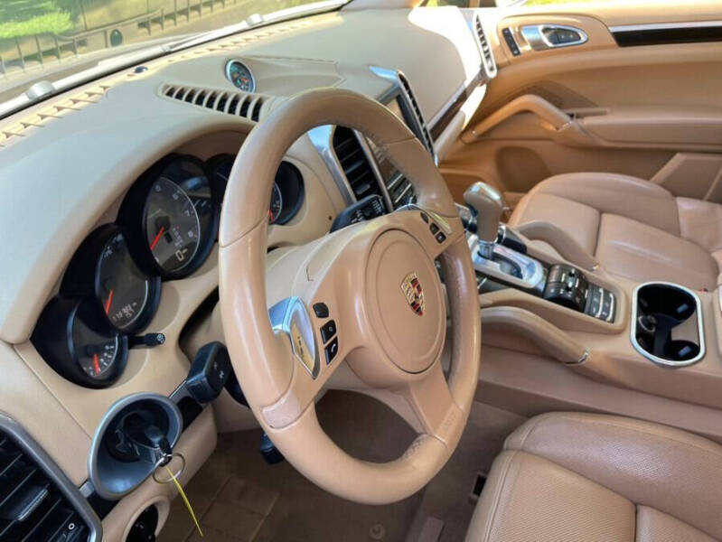 2012 Porsche Cayenne S