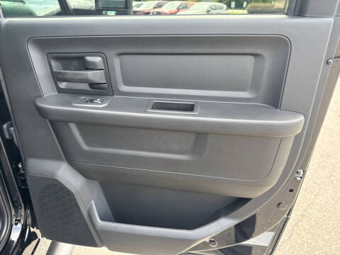 2026 RAM 2500 Black Express