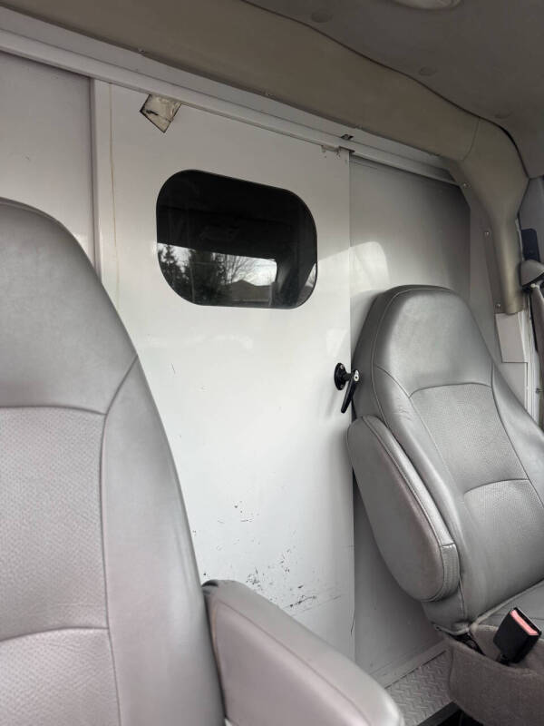 2006 Ford E-Series E-350 SD