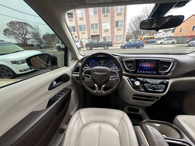 2017 Chrysler Pacifica