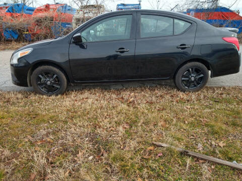 2019 Nissan Versa S Plus