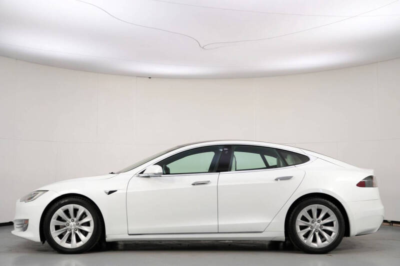 2017 Tesla Model S 90D