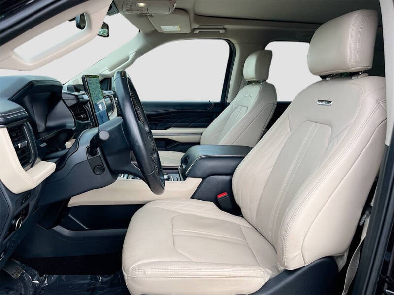 2023 Ford Expedition Platinum