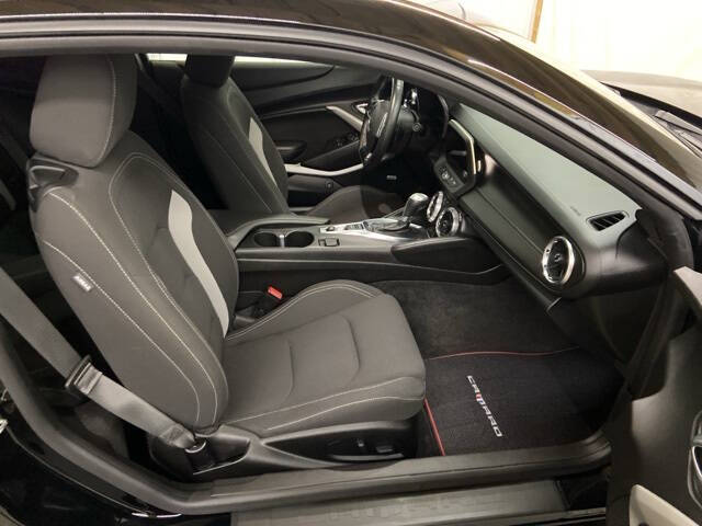 2021 Chevrolet Camaro LT1