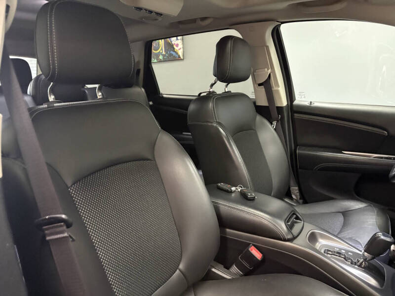 2019 Dodge Journey Crossroad