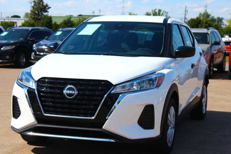 2023 Nissan Kicks S